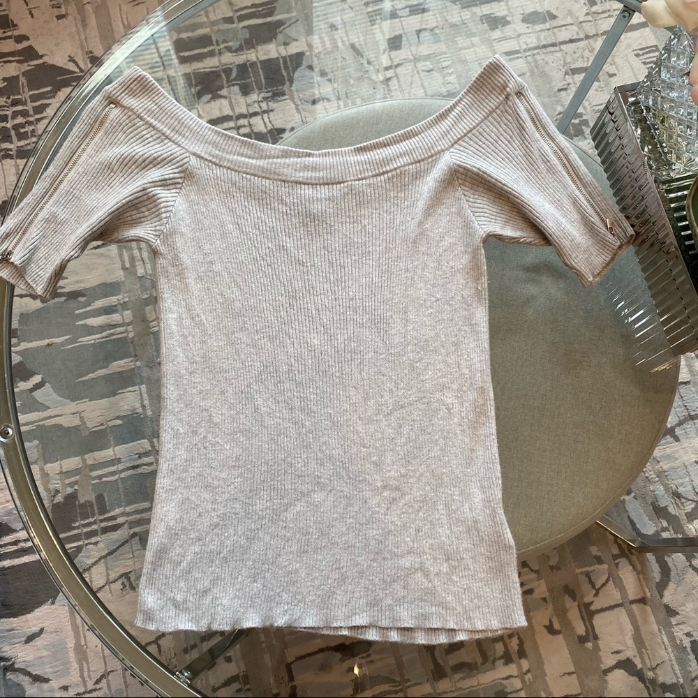 Express Off Shoulder Top - Gray Size L